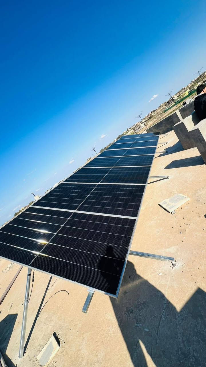 #أقساط 
#بدون_مقدمة 
تم نصب منظومة طاقة شمسية متجددة -في قضاء #الشرقاط
15ليلي 16نهاري 
بطارية 15 كيلواط/ساعه 
انفيرتر 6 كيلواط
الواح لونجي عدد 8 
بالقسط المريح على منصة الرافدين لحاملي بطاقات الماستر كارد 
310 الف شهريا لمدة 18شهر المبلغ الكلي 5،580،000
كذلك يوجد 10 نهاري 8 ليلي القسط 210 
25 نهاري ليلي القسط 445 
30 نهاري ليلي 585 ألف

***********
***********
