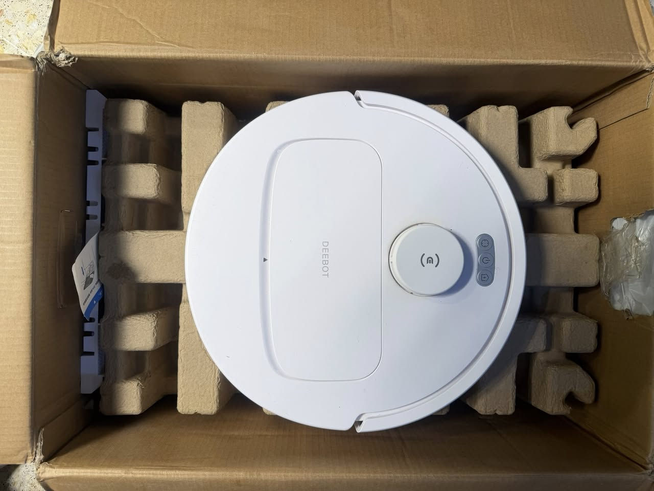 سلام عليكم 
متوفر مكنسة نوع Ecovacs n30  مستخدم 
أهم المواصفات
قوة السحب 10000باسمال 

نوع التنقل: LDS
تجنب العوائق: بالليزر
أنواع التنظيف: كنس، مسح، كنس ومسح، كنس ثم مسح
نظام المسح: OZMO Turbo
كشف السجاد بالموجات فوق الصوتية: نعم
رفع الممسحة تلقائيًا: 0.35 بوصة
تعديل مستوى الماء: منخفض، متوسط، مرتفع
سعة صندوق الغبار: 350 مل
جمع الغبار تلقائيًا: نعم
سعة كيس الغبار: 2.6 لتر
سعة خزان المياه النظيف: 3.5 لتر
سعة خزان المياه المتسخ: 3 لترات
تجفيف الهواء الساخن: نعم (مدة 2 ساعة افتراضيًا)
كشف مستوى الماء المنخفض: نعم
نوع الفرشاة الرئيسية: غير عائمة
خاصية منع التشابك: نعم


**إذا كنت صاحب هذا الإعلان وتريد حذفه لأي سبب، رجاءا أرسل رسالة إلى الدعم الفني**