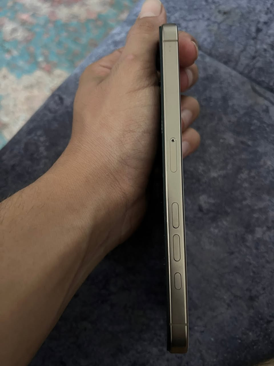 السلام عليكم للبيع ايفون 16 pro max شاشه وانسكرت وبي فطر يم الكامره فقط مكاني بغداد للاستفسار *********** واتساب فقط
