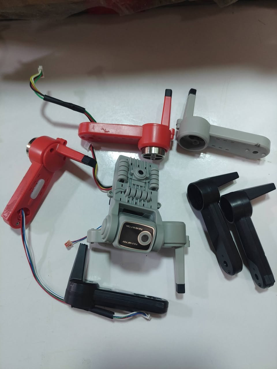 سلاو 
هەموو پارچەیەکی یەدەگ ی درۆن l900pro بەر دەستە لەگەڵ ئەنواع جۆری باتری بە نرخی گونجاو


**إذا كنت صاحب هذا الإعلان وتريد حذفه لأي سبب، رجاءا أرسل رسالة إلى الدعم الفني**