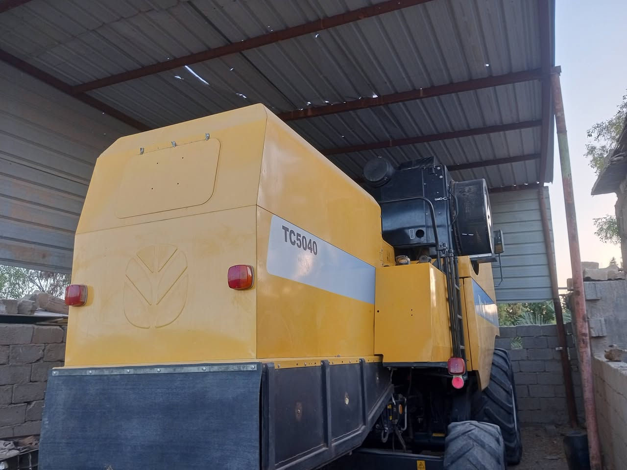 سلام عليكم حاصوده موديل 20رقم سليمانية مكانها كربلاء مشتقلة 1500مكفولة كفالة اربعه بلم قايش رقم تليفون ***********
