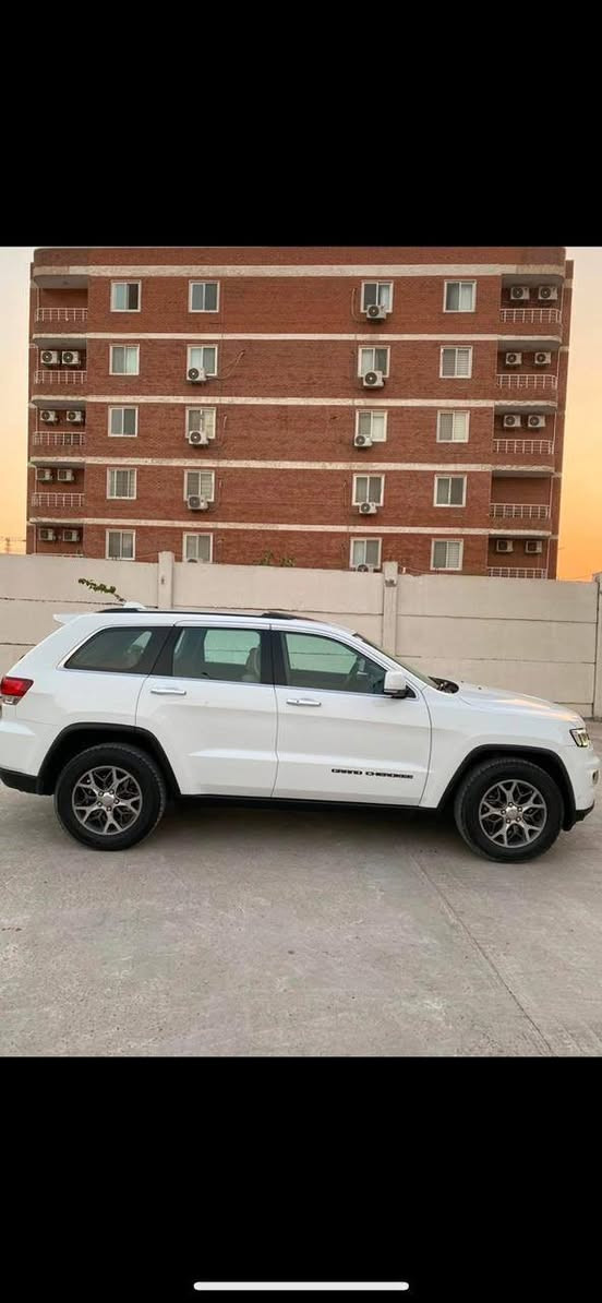 #تفليش_الاسعار_تنافسي بسعر جيب 2014

جيب لاريدو 2020 الشكل الجديد وكالة هارلم خليجي

مكفولة من ضربة وصبغ بيه تكحيل شخطين كارت

ماشية 78 ميل

داخل اوف لايت تو كلر

#السعر

مكانه بغداد المنصور

بيع او مراوس بسبورتج توسان كروز هايبرد خليجي 

***********
