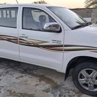 هايلوكس ٢٠١٥ • رقم بغداد • باسمي