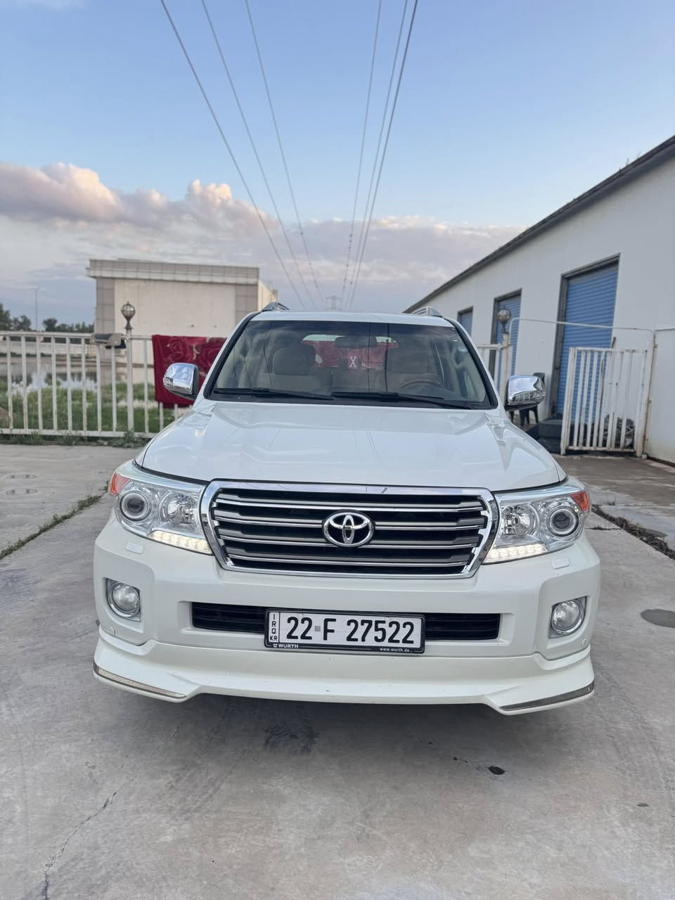 يالله 
سلام عليكم
للبيع لاندكروز(15)ساز ‎
رقم :-اربيل بسمي 
العداد:166الف حقيقي    
المواصفات :-
سلايت 
ثلاجه
مثبت سرعه
تحكم استيرن
8ايرباك
4جام اوتو
حساس امامي خلفي 
كامره خلفي بلادي 
نضام ترحيب بشعار LAND CRUISER
جام امامي بلادي بدون كسر
مرايه شفط
كشن كهربا
فورميكا 
يدات مطعم ابيض استيل بلادي
تبريد مركزي 
اناره جوه كشن بلون ازرك يجي 
تخم تايرات جديد
مرايه فوتو
مرايه خارجي قلاب
كفاله عامه  
زراك لايت
سعرها 420وبيها مجال 
مكان سياره بغداد راشديه 
***********
