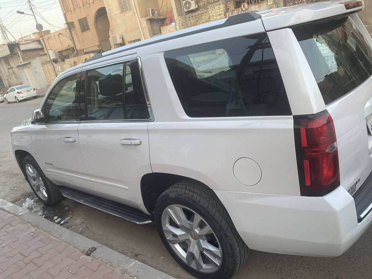 تاهو ٢٠٢٠ برايمر لون صدفي
مرقم اربيل (سنوية منتهية ) وارد خليجي  برايمر يعني فووول مواصفات 
كير و محرك نعمة وبركة مكفولات من الفتح 
دهن المحرك يتبدل كل ٢٠٠٠ كيلو و اليوم مبدل الها الدهن 
السيارة ماشية ١٢٣ الف كيلو 
دواخل السيارة فول و الكشن لونه ماروني 
الملاحظات: 
بارد بالجاملغ الأمامي جهة الراكب 
بارد بالجاملغ الخلفي جهة الراكب 
الجك الخلفي واكف مال الجنطة
للتواصل : واتساب ***********
السعر : ٣٦٥ ورقة وبيه مجال بسيط

