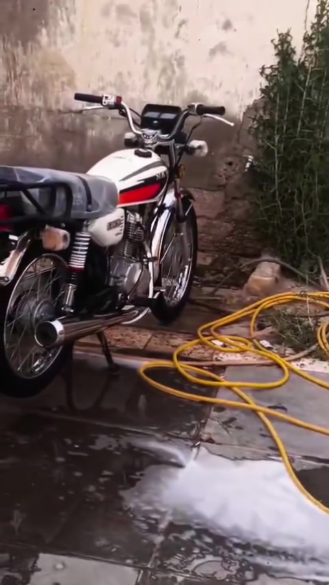 السلام عليكم نامه امتياز للبيع
شبه شلامجه 3 احرف 
اوراق سكنر
موديل 24 طالعه ب25
السعر 650 وبيها مجال
مكاني ديوانية قضاء السنيه
***********
