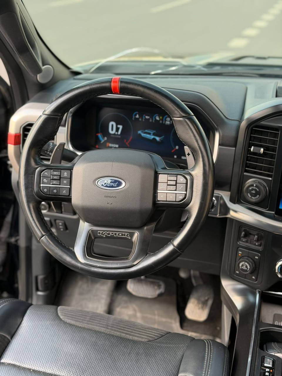 رابتر للبيع ماشيه 113 الف كليو متر كلين تايتر الضرر خفيف بل دعاميه 4 اصابع 6 سلندر توين تيربو كشنات جلد ستيرن تدفئه كشنات تدفئه تبريد فول مواصفات من دعاميه لدعاميه كامله مكمله السعر 7 شدات و45 ورقه بس الشراي يتصل بيه 
***********
