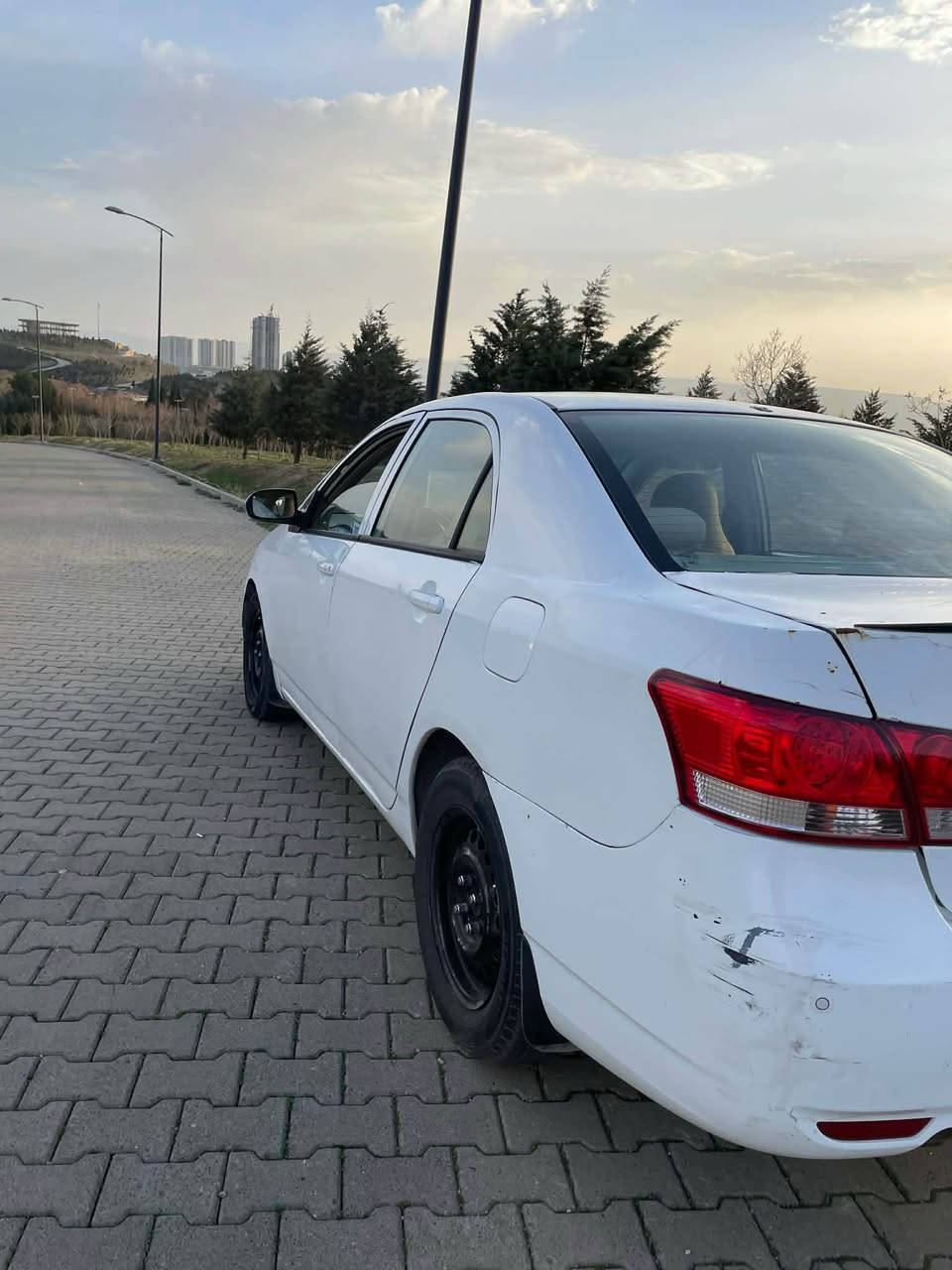 سەیارەکە زۆر پاکە لێدراوی نیە گێڕو مەکینەی✅ مازبووت هایدرۆلیکی گێڕی تازە گۆڕاوە پاکانەی✅ هەولیری بوکراوە ئی مالی خومەسالیکەلای خومەمعرزچی نیم سەنوی پلاستیکە✅
تەبرید مەزبووت❄️
تکایە جوابی چات نایەمەوە 
ئەوە ڕەقەمی ساحێبی 
📞0770 173 6175 السليمانية, العراق
