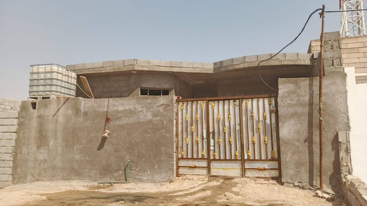 بيت للبيع متكون البيت من غرفتين وصاله وديوانيه ومطبخ حمامات بيت سراميك ماي وكهرباء الزبير المدينة الكرفانيه مساحه 150متر


**إذا كنت صاحب هذا الإعلان وتريد حذفه لأي سبب، رجاءا أرسل رسالة إلى الدعم الفني**