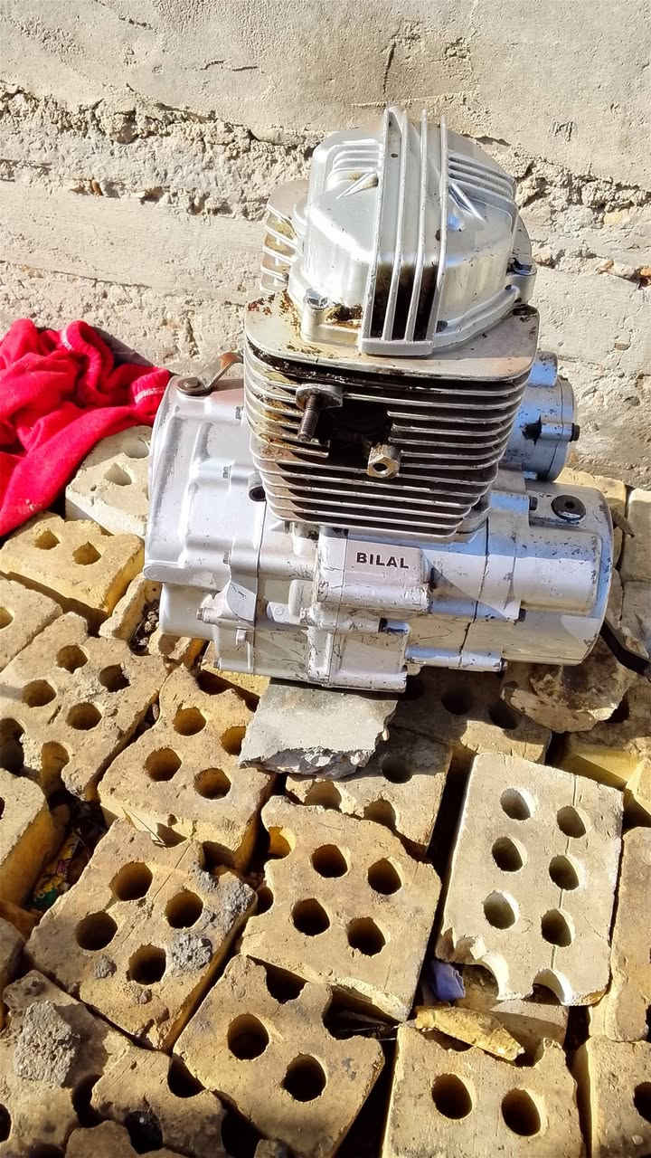 سلام عليكم محرك مال جمره
للبيع موديل 24 مبدل كلجات جدد و ولفات لاصليات السعر......... 75وبي مجال بصيط الرقم....... ***********
