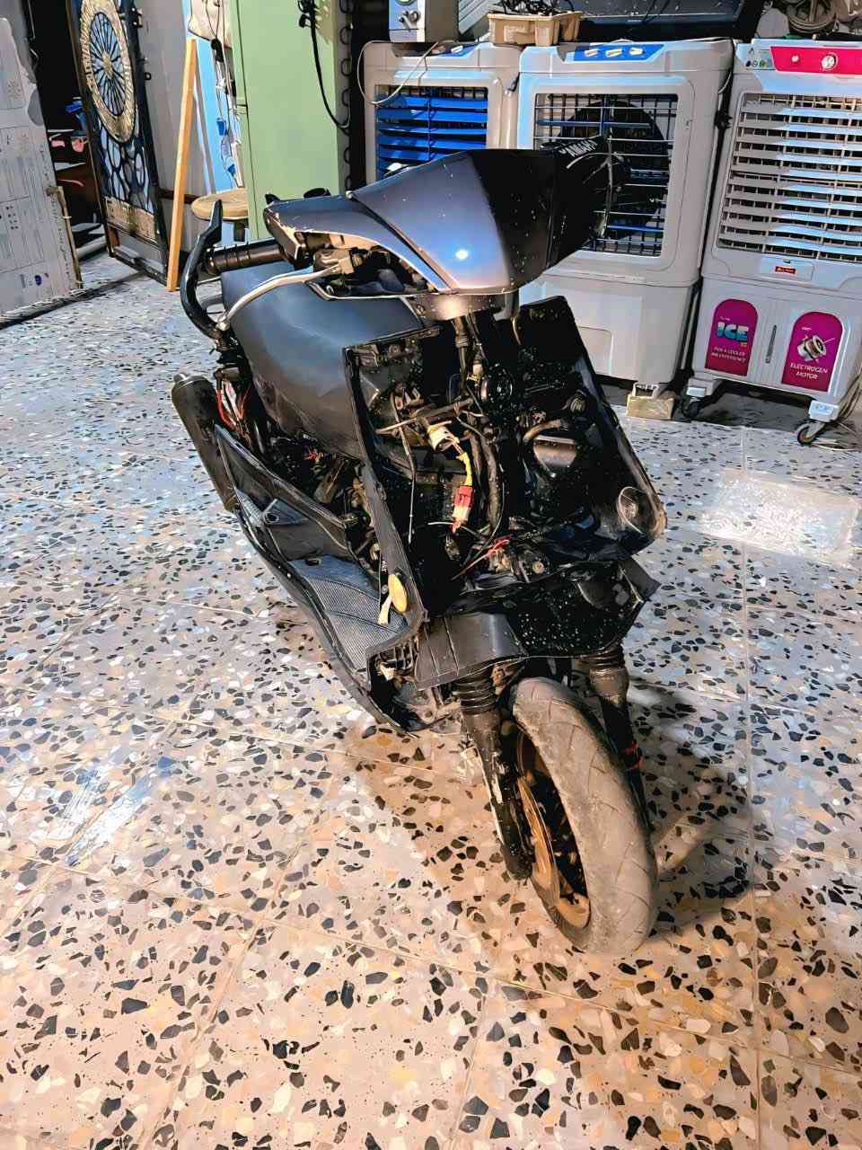 سلام عليكم دراجه سكنس للبيع 59كلجات رياضي دراجه رياضي كفرات موجوده سعر 350وبيهة مجال حك الجيه


**إذا كنت صاحب هذا الإعلان وتريد حذفه لأي سبب، رجاءا أرسل رسالة إلى الدعم الفني**