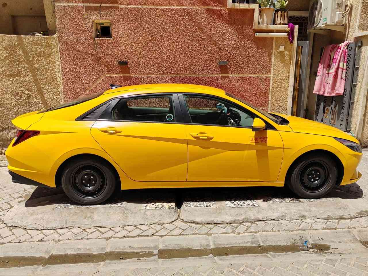 سياره النترا موديل 2022 وارد امريكي مكينه 2000 دوش بدون حادث حادث سرقه دشبول وبك لايتات خلفيه واماميه فقط والحكم للسونار  تحتوي على منضومه غاز سعرها 147 وبيها مجال حك الجيه  فقط ملاحظة رقم الشاصي موجود مع الصور للتاكد من حادثها للتواصل مع الرقم *********** مكان السياره الشعب حي الجزائر قرب محطة سما بغداد
