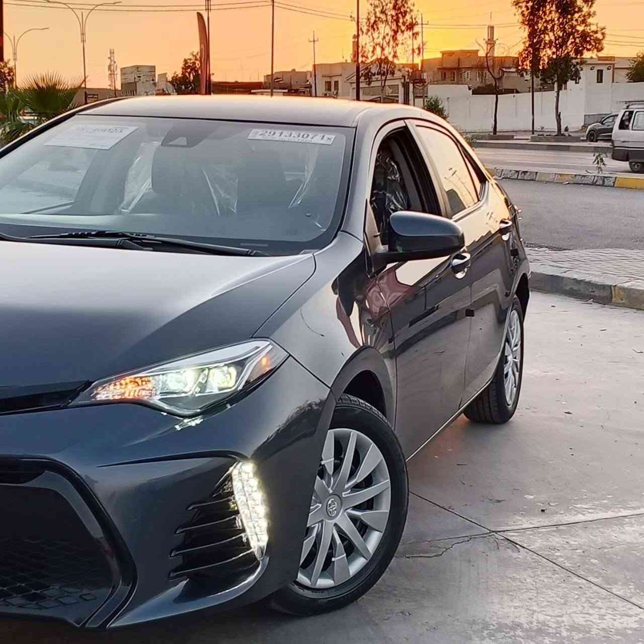 كورلة موديل2017 ماشيه 50 بيها ثلاث قطع بدون دواخل بدون ارباكات السياره طخم صدر حديد طخم تايرات جديد مواصفات السياره شاشه كبيره داخل اسود كاميرا بلاديه حساسات خلفيه بجم قرش محرك مامفتوح 18جبير تحكمات ستيرن اليت وعدسي وبلجكتور لد لايت زنون وبشرط السياره ما مشى بيه شي ورقم جديد سنويه 2031وهزي جديد ورقم الجوال *********** المكان القياره قريه الحاج الشراي يتصل
