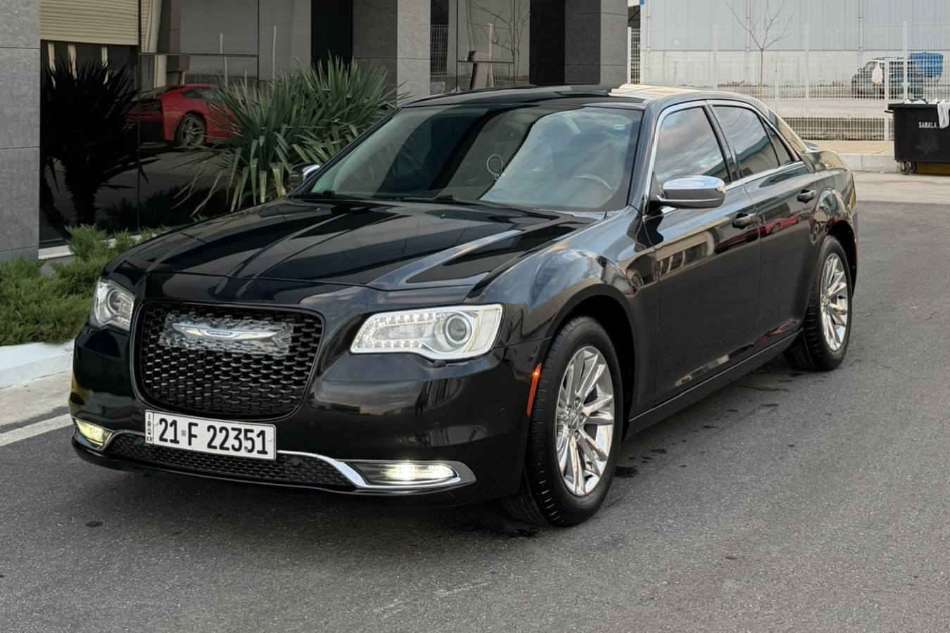 کریسلەر ئۆباما 2015 پلاتینیۆم 300c
خلیجی ناو زەرد 
فول مواصەفات
ڕەنگی ڕەش
105,000 ملیل ڕۆشتوە
 دەعامی بۆ دەعامی بەشەرتی فەحس هیچ نوقسانیەکی تێدا نیە.
---
بەصمە-شەغال-کامێرە-پانۆراما-حاسەی پێش و دوا-کوشن جلد -کوشن سارد و گەرم -ویل کرۆم - شاشە گەورە-بەخی ئاو-پەردەی بیلادی کارەبای -باڵی سەر سنوق-لایت عەدەسە زینۆن-شوێن پەرداخ سارد و گەرم.

سعر لە کۆمێنت داوابکە ڕاستەخۆ بۆت دیت 📩 

کلین تایتل بێ بۆیاخ بێ دەعم دەعامیەکانیشی بۆیاخی نیە ئێرباگ بەشەرت 
دوو PDR هەیە بێ ناوگرتن .
گێر و مەکینە بەشەرت نەکراوەتەوە 
سەنەوی و هەزەی تازەیە 
بەناوی خۆمەوەیە 

ژمارەی خاوەنی 
***********
