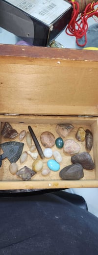 مجموعة احجار للبيع بسعر كلش مناسب تواصل واتساب 07734026089او على خاص م...