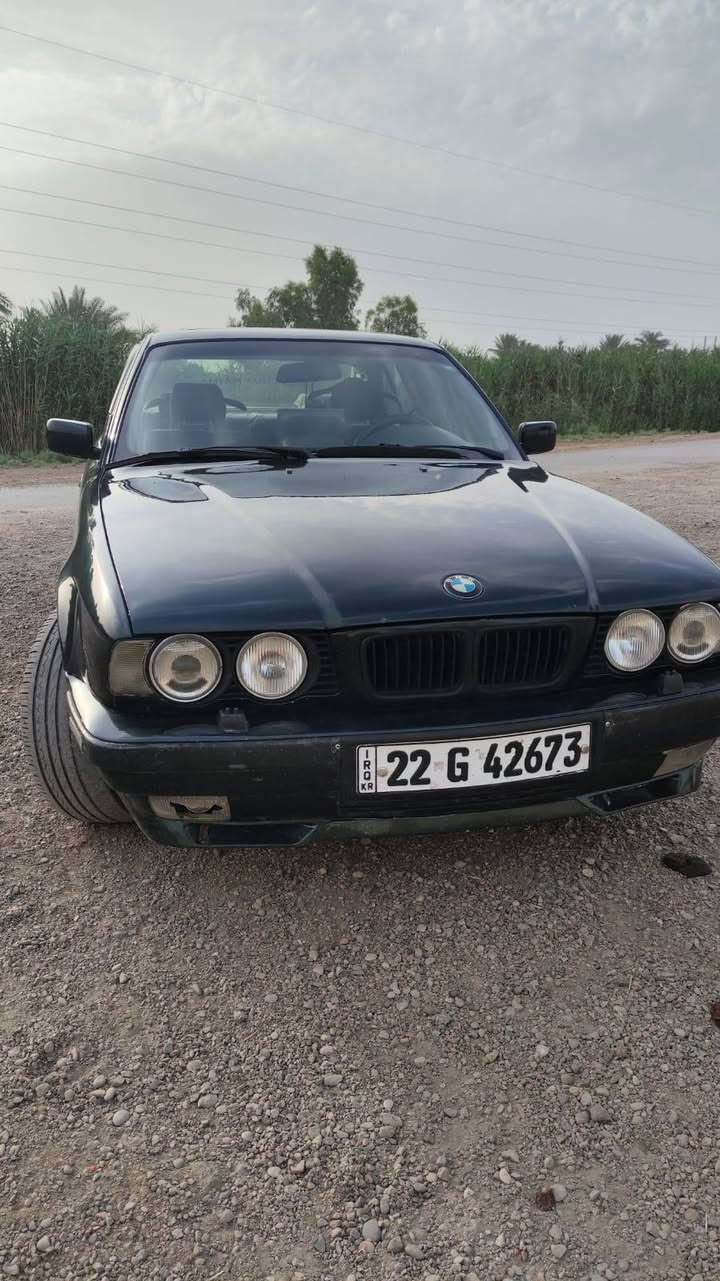 بي ئم 525 اصل وفصل موديل 95 بجم عريض تبريد ثلاجه السيارة جاهزة من كلشي سعر 80 ورقه وبيها مجال المكان ديالى بعقوبه ***********
