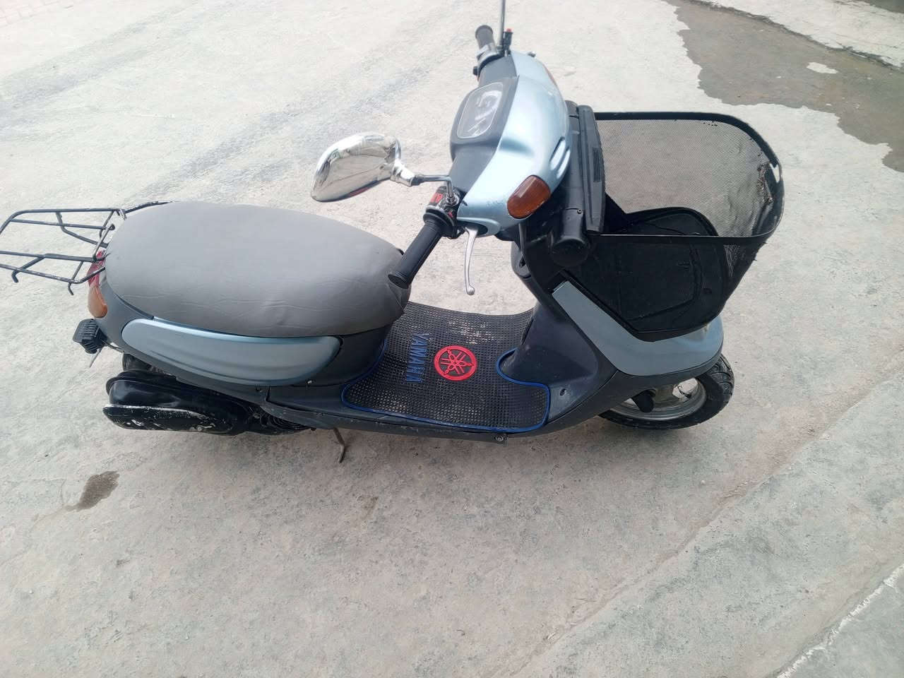 للبيع 300 الف وبي مجال شويه بس سلف ما شغال
***********
