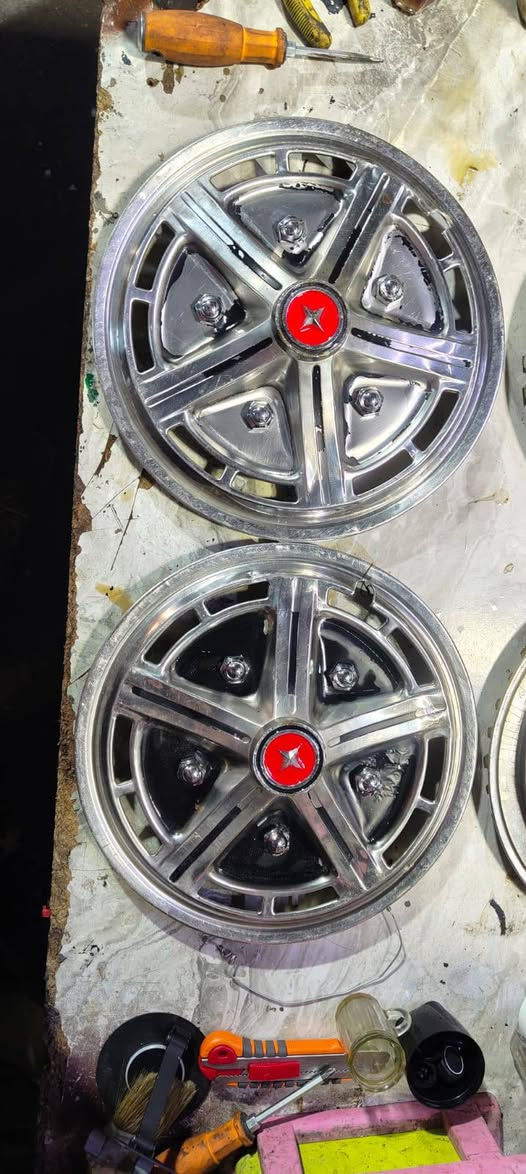 السلام عليكم كبات ١٣ للبيع اصليات
سعر ٦٠ قفل 
مكان النهضه
***********
