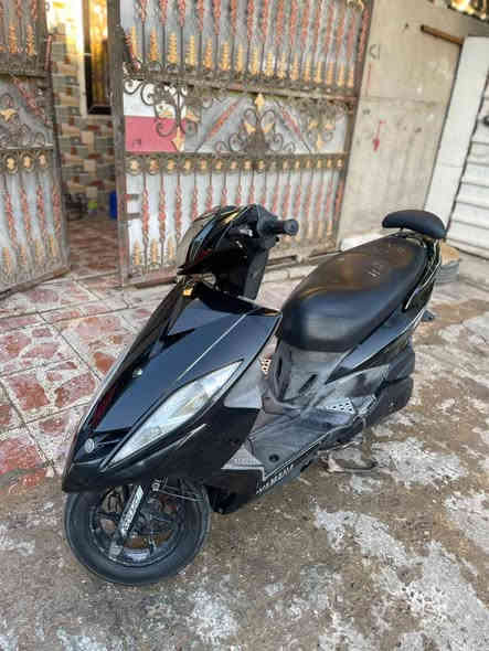 جيتي ار حديث ماشيه ٢٨بلادي  مكينه بلاديه مملعوب بيها كشر بلادي شلعه معدل مشي نعومه فوللل اوراق كامله اي نقص مابيها جيب فيتر وتعاا افحص (دراجه بدون تجوه) سعر ٨٠٠بيها مجال قليل كلش مكاني بغداد الشعله ***********
