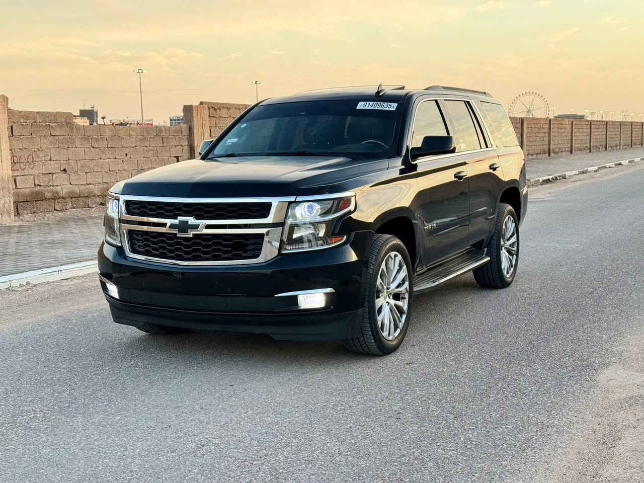 دخول جديد بكتاب ضباط
تحويل ثاني يوم 

🔹 شيفروليه تاهو LT موديل 2016
🔹 محرك V8 سعة 5.3 لتر (قوي واعتمادي)
🔹 دفع رباعي 4WD
🔹 قير أوتوماتيك 6 سرعات
🔹 الممشى: 199 ألف ميل

⸻

✨ المواصفات:
• نظام دفع رباعي 4WD
• فتحة سقف ☀️
• شاشة وسطية مع نظام MyLink
• كاميرا خلفية
• حساسات أمامية وخلفية
• تشغيل بصمة (زر)
• مقاعد جلد فخمة
• تحكم كهربائي بالمقاعد
• تبريد وتدفئة للمقاعد
• نظام تثبيت سرعة
• تحكم كامل بالمقود (ستيرن)
• نظام صوتي عالي الجودة
• مكيف أمامي وخلفي منفصل
• فتحات تكييف خلفية
• ويل قياس 22 ألمنيوم
• إضاءة LED
• نظام مانع انزلاق
• وسائد هوائية متعددة

رقم الشاصي ؛ 1GNSKBKC8GR122172

⸻

🔧 حالة السيارة:
• كفالة ✔️
• بدون أي حادث ✔️
• دخول جديد ✔️
• كتاب ضباط ✔️
• محرك وجير بحالة ممتازة

⸻

💰 السعر: 33,000$
📍 الموقع: البصرة

للاستفسار

الاتصال 
***********
***********
