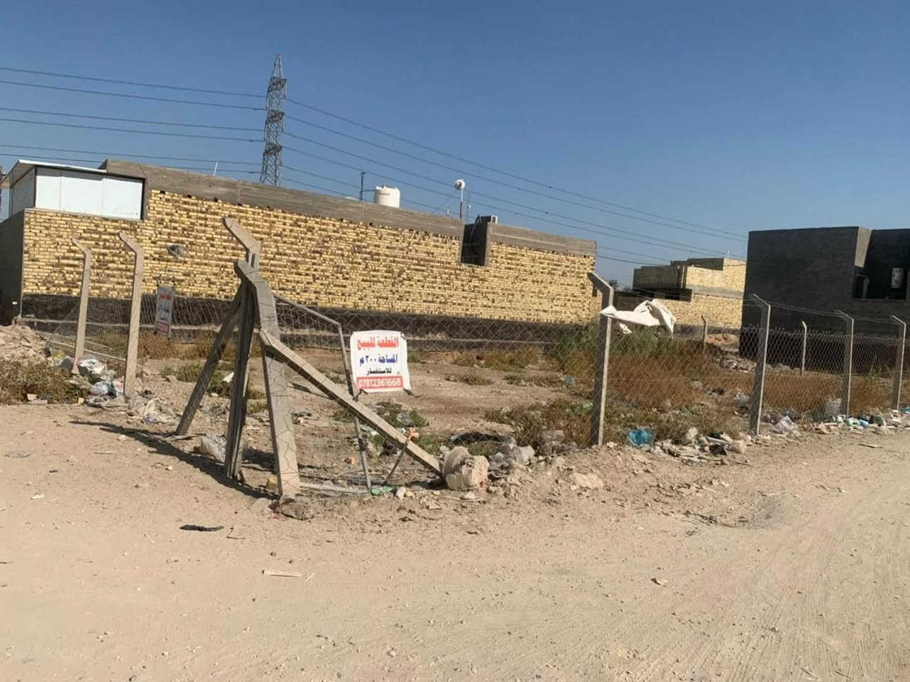 السلام عليكم 
قطعه مساحته 300 ركن طابو زراعي سند 25 تقسيم حسين مارينا بزوير الغربي قرب ملعب زوير 
السعر 100 مليون وبيه مجال 
رقم0781 236 1668‬
