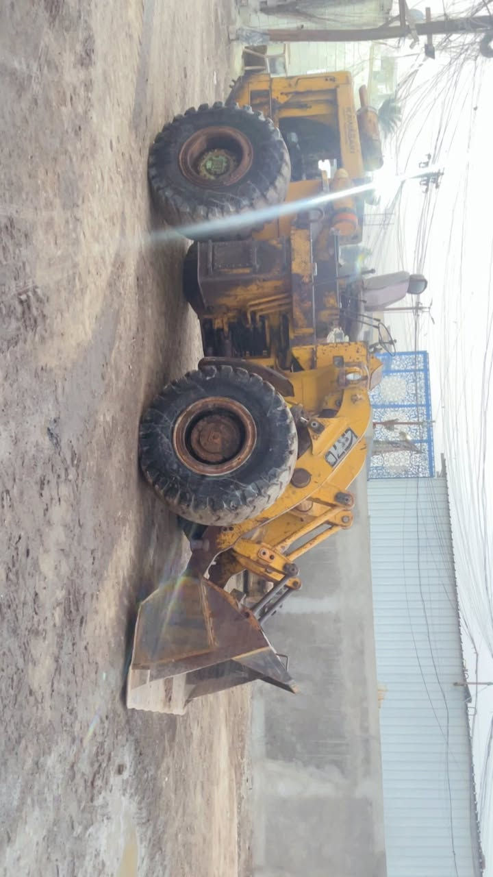 شفل للبيع مديل 81 تركم كير محرك جديد رقم بغداد بريك 4 وياله صدر صينيه فراك كله جديد ***********
