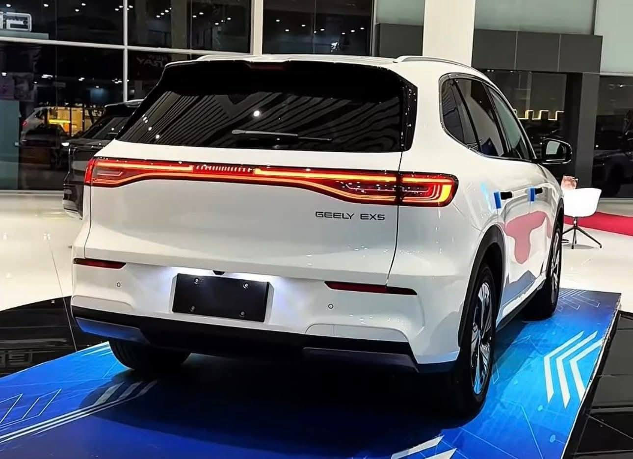 ⚡️ عربيات كهربا هتغيّر اللعبة!
دلوقتي Geely EX2 & Geely EX5 في مكان واحد 🔥
تصميم عصري • تكنولوجيا متطورة • توفير رهيب
📞 01124249999
Phantom Auto


**إذا كنت صاحب هذا الإعلان وتريد حذفه لأي سبب، رجاءا أرسل رسالة إلى الدعم الفني**