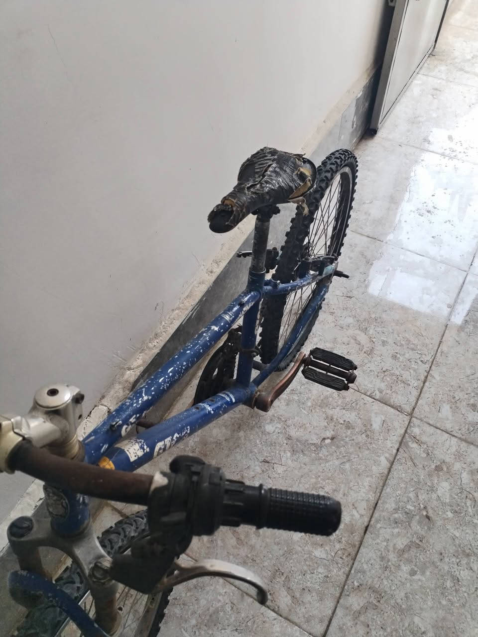 سلام عليكم بايسكل ياباني اصلي بايسكل يرالدلة بس مكينة سعر25 وبي مجالي


**إذا كنت صاحب هذا الإعلان وتريد حذفه لأي سبب، رجاءا أرسل رسالة إلى الدعم الفني**