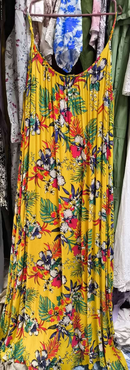 عروض يوم الخميس 

عبايه نسائي اسود 10000
عبايه ملون 5000
دشداشه +كلابيه 3000قطعتين 5000
فستان نسائي طويل 4000
فستان اطفال محير 3000قطعتين 5000
قميص نسائي طويل 3000
كيلوت قماش 3000
بدي نسائي+رجالي 1000
حجاب صلاه 1000
دشداشه فانيله 2000
قميص شيفون 2000
الحاف صيفي نفر +نفريين 5000
وجه مخده 4قطعه 1000


**إذا كنت صاحب هذا الإعلان وتريد حذفه لأي سبب، رجاءا أرسل رسالة إلى الدعم الفني**