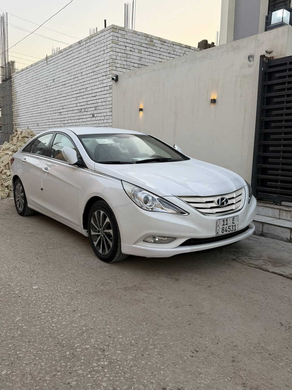 السلام عليكم للبيع سوناتا خليجي موديل ٢٠١٣ رقم بغداد مكفوله من الصبغ والتبديل وجاهزه من كلشي مابيه اي نقص مكينه ٢٤٠٠ دبل كير تبريد خلفي مري شفط شاشه كامره ممانه بابل حي الصحه عارضه ١٤٠ وبيه مجال للاتصال ***********
