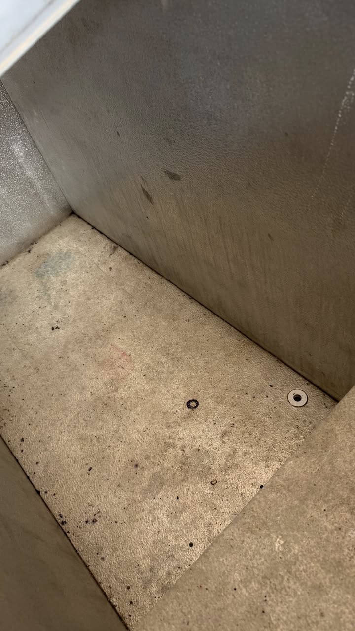 سلام عليكم مجمدة للبيع نظيفة جدا  تجمد فول مابيه اي شي سعرها ٢٤٠ الف


**إذا كنت صاحب هذا الإعلان وتريد حذفه لأي سبب، رجاءا أرسل رسالة إلى الدعم الفني**