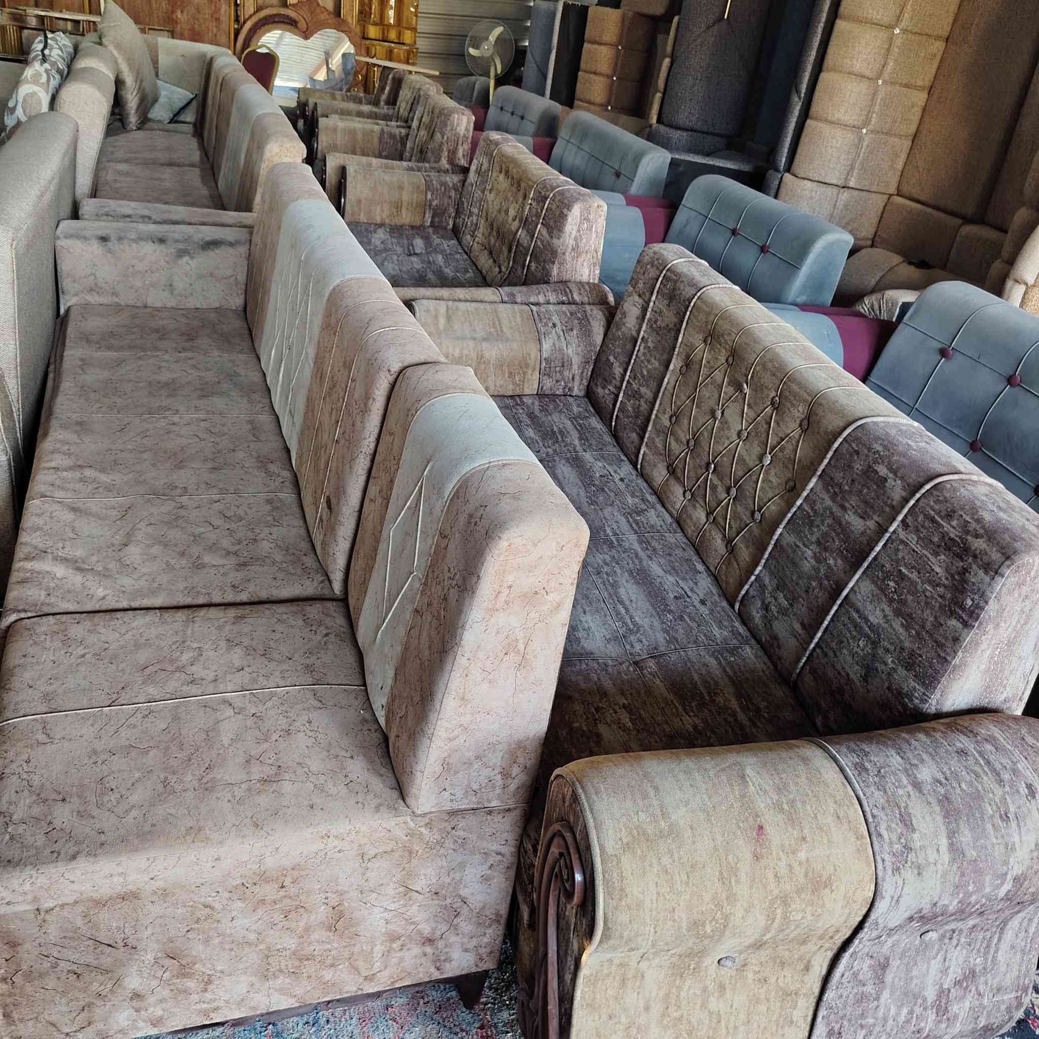 انواع الاثاث المنزلي من التخومة والدواوين للبيع والمراوس وبأسعار مناسبة للاستفسار راسل الصفحة او اتصل ***********  واتساب
