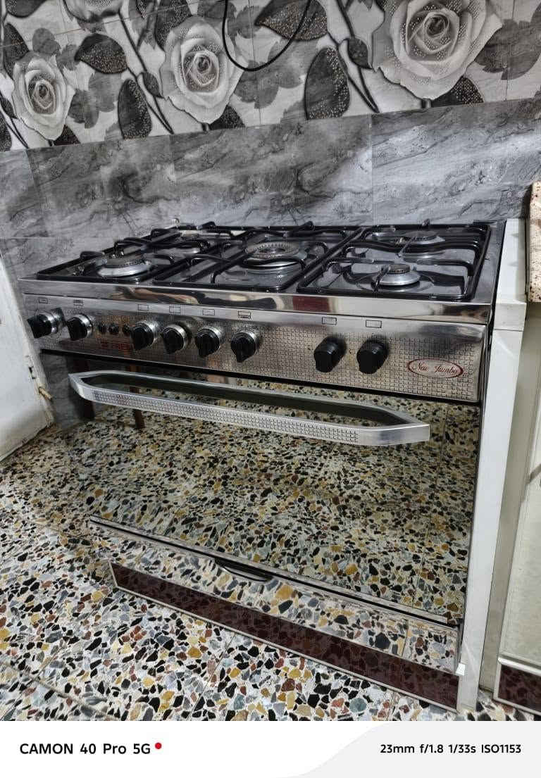 كاونتر  الالمنيوم والسطح مرمر ٤ قطع + زاوية+ طباخ فرش المصري جديد + مرشحة ..(٧٥٠) الف وبي مجال كلهن 
العنوان بغداد المحمودية 
***********
