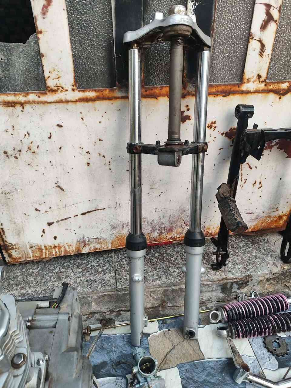 سلام عليكم غزاض دراجه للبيع السعر خاص ولشراي بي خير ويدلل ***********
