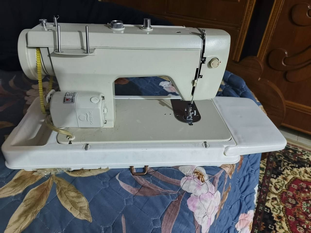 مكايمن خياطه وحده ما مستخدمه وثانيه، مستخدمه الوحده على ٢٠٠وبيهن مجال رقم وتساب ونتصال***********
