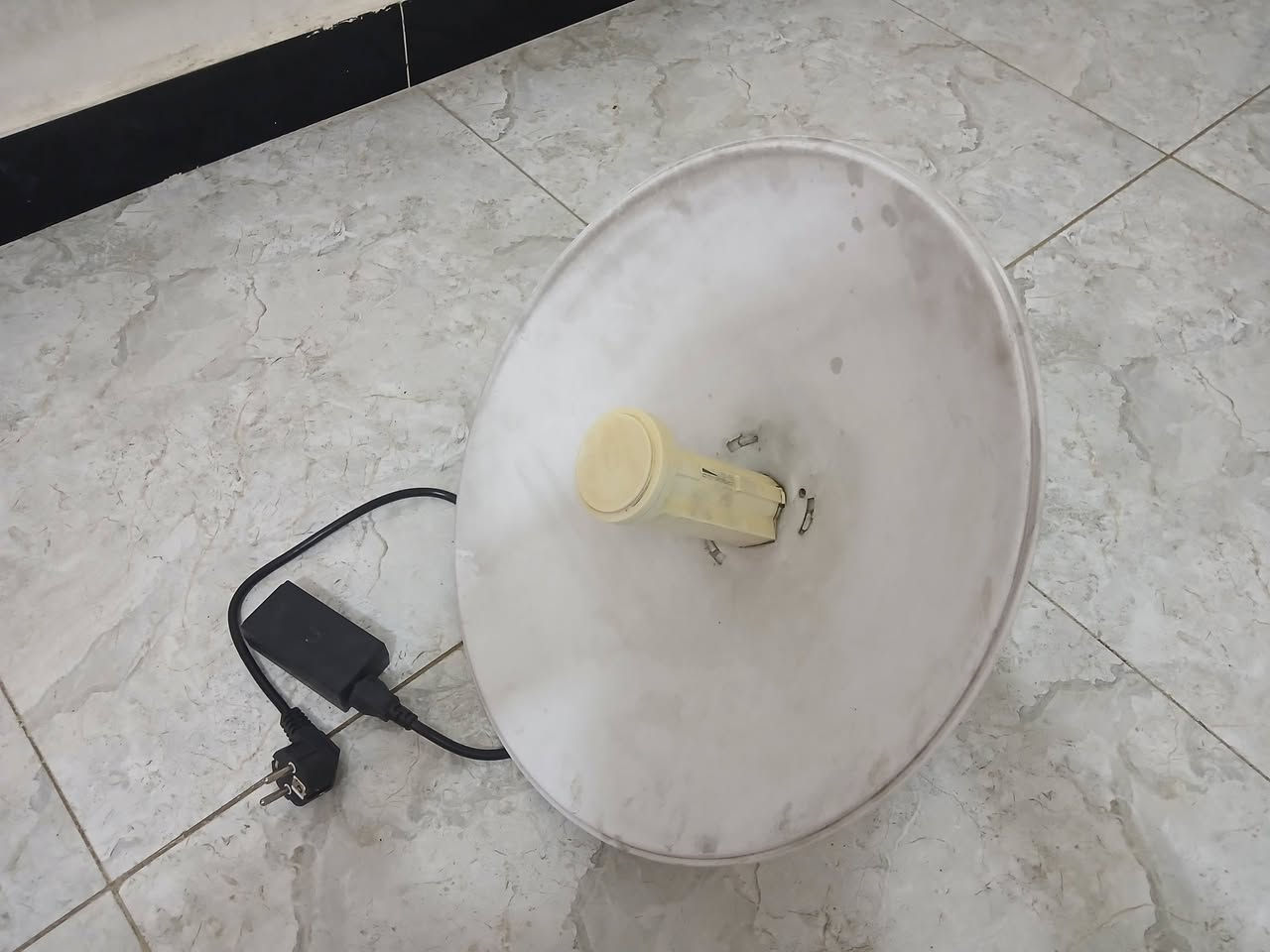 بور بيم m5 400
نضيف وما مصلح وياه المحوله الاصليه مالته
مكاني بغداد حي الاعلام
السعر والاتفاق بالخاص


**إذا كنت صاحب هذا الإعلان وتريد حذفه لأي سبب، رجاءا أرسل رسالة إلى الدعم الفني**