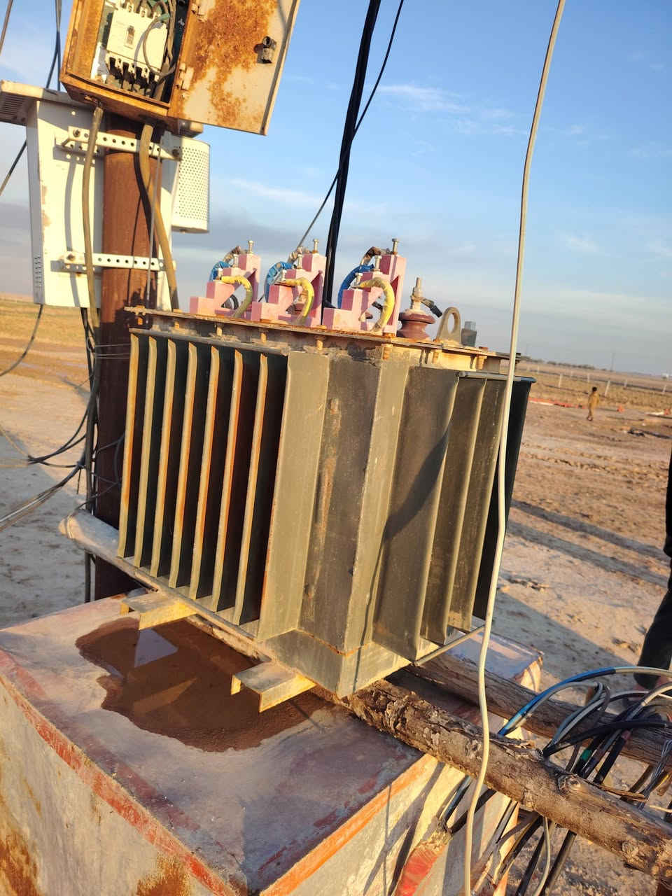 السلام عليكم رافع قدره للبيع بمليونين و400 المكان العلم ***********
