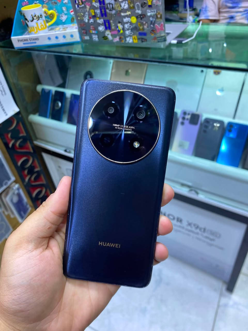 HUAWEI nova 12 i
ذاكره 256 .
مواصفاته معروفة .
جهاز مفول من كلشي .
فقط ضهر مستبدل !
باقي بلاد
سعره 160 الف م رمادي شارع سينما 
هـ ***********
