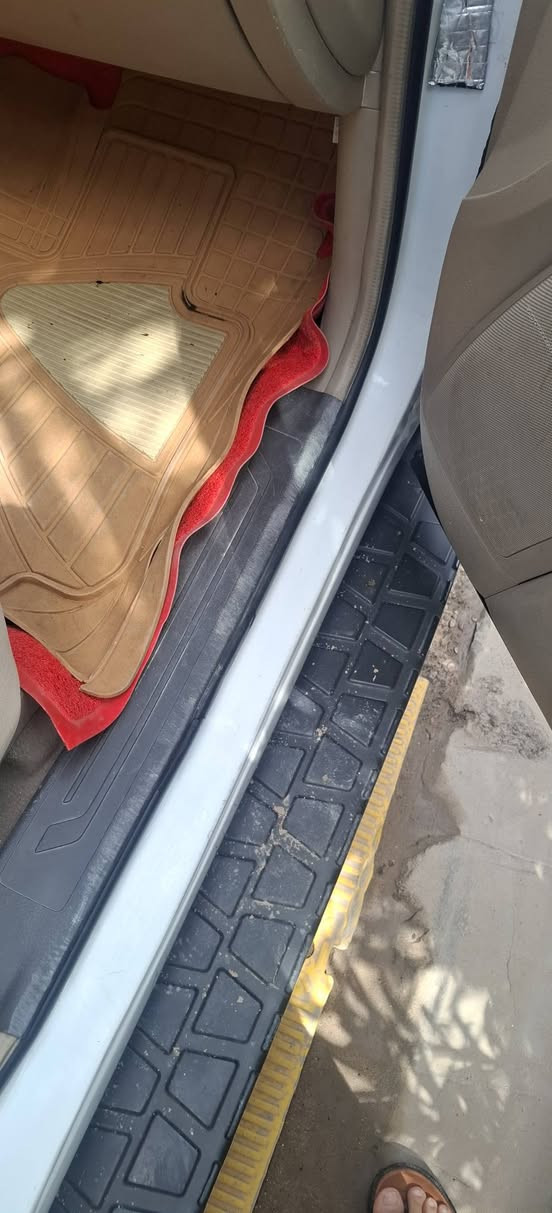 السلام عليكم
موهافي موديل ٢٠١١ بصرة  محرك مفتوح  لاتنقيص ولاتبخير  بيه صوت رواجز اول ماتشغل  ثواني ويروح  الفور ويل ملغي   تايرات جدد حداديه قبل  خمسة الشهر مشتغلها  تبريد شغال السياره بيها ضربه جهة العبري  السنويه بأسمي  انه مشتري بس اصوليات وابيع نفس الشي يعني تجي تكلب وتقتنع وتتوكل  اتعهد بالتحويل فقط مكان السيارة بصرة المدينه  السعر  ٨٠  فقل 
***********
