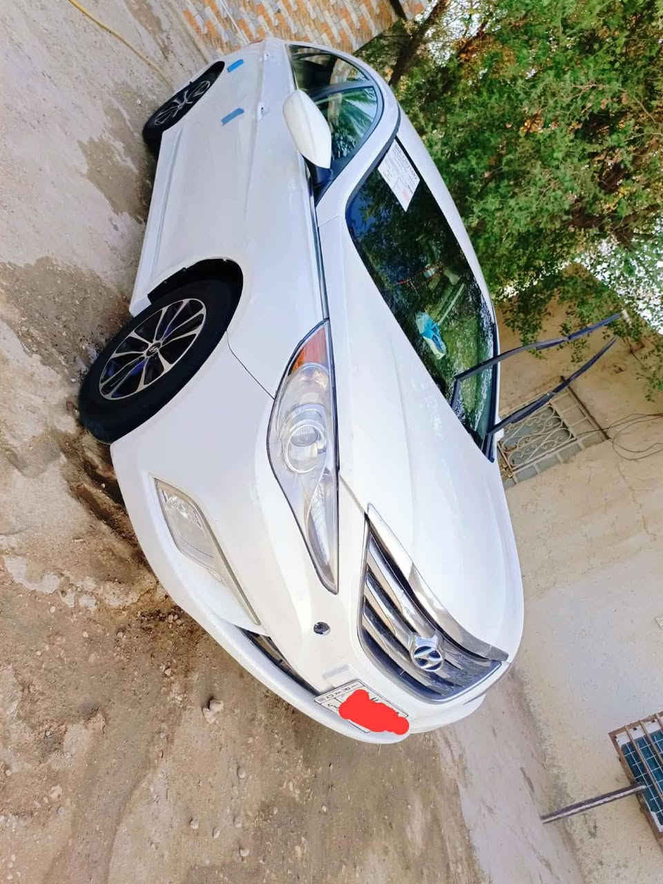 سوناتا امريكي 2014 حادثها بنيد فقط بدون دواخل  
رقم بابل مداور ثاني يوم تبريد ثلج حداديه جديده تخم تاير جديد كير ومحرك مكفولات  سياره مال جناي ماشيه 170الف حقيقي السعر 125وبيها مجال بسيط مكان السياره كربلاء 
للتواصل *********** بيه واتساب
