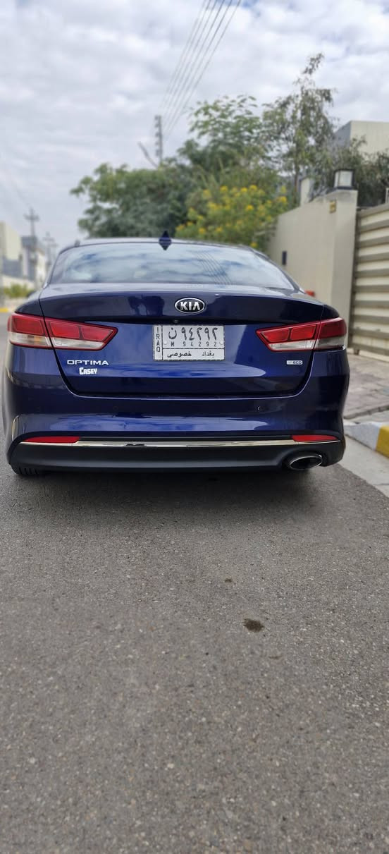 السلام عليكم
من رخصة الادمن وافق

كيا اوبتما 2018  وارد امريكي 
ضربتها جاملغ الخلفي  و الباب 
تجي مواصفات  
مكينة 4 سلندر .gdi 
تحكم ستيرين جهتين 
شاشة تدعم android auto +apple carPlay
نظام النقطة العمياء 
كاميرا خلفية + حساسات
مودين قيادة عادي سبورت 
السيارة مشروع وطني تحويل ثاني يوم
مكانها بغداد 
رقمي 
***********
