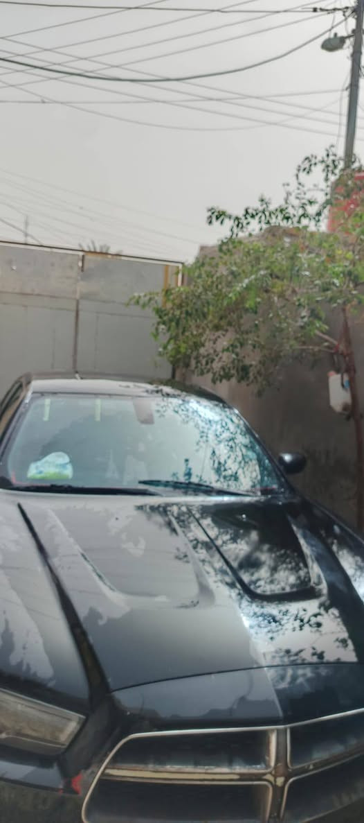 سلام عليكم سياره نضيفه كصه جنطه فقط الباقي كفاله مكينه مكينه وكير كفاله السياره جوه السوه السعر 43بيها مجال كلش قليل مكان البصره ***********
