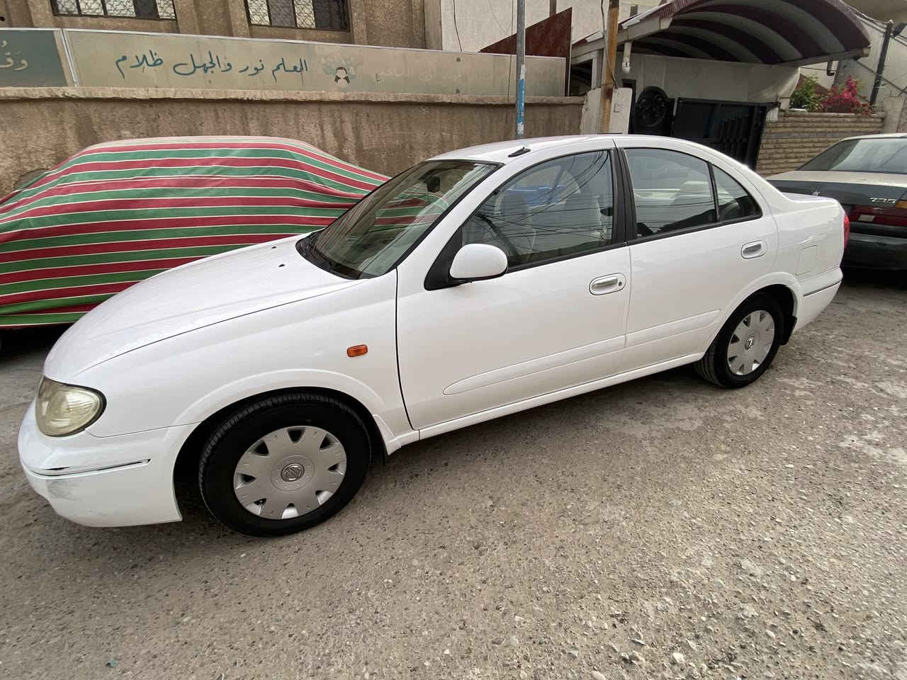 سلام عليكم 
سني 2008 رقم بغداد انگليزي ، السنوية سقطت بشهر 11 ، غرامة السنوية و وعليها غرامة 100 الف اني اتحملهن 

كير محرك مكفولات تبريد ثلج 
حدادة 100‎%‎ وصدر  فقط بيها قاعدة دبل الايسر خالعه

السياره بيها البنيد معدل بارد بي رواج خفيف وبيها يم قبق البانزين بارد والدعاميات صبغ اما باقي السياره تكحيل فقط
السعر 100$ وبيها مجال بسيط 
مكاني بغداد البياع 
***********
