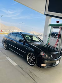 كراون أثليت • ٢٠٠٥ • ٩٦٠٠٠ كم