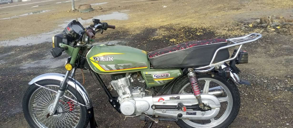 سلام عليكم دراجه للبيع موديل 2024مكينه ما مفتوحة أوراق سكنر متواجد عل خاص المكان  العماره السعر 850وبيها مجال حق الجيه


**إذا كنت صاحب هذا الإعلان وتريد حذفه لأي سبب، رجاءا أرسل رسالة إلى الدعم الفني**