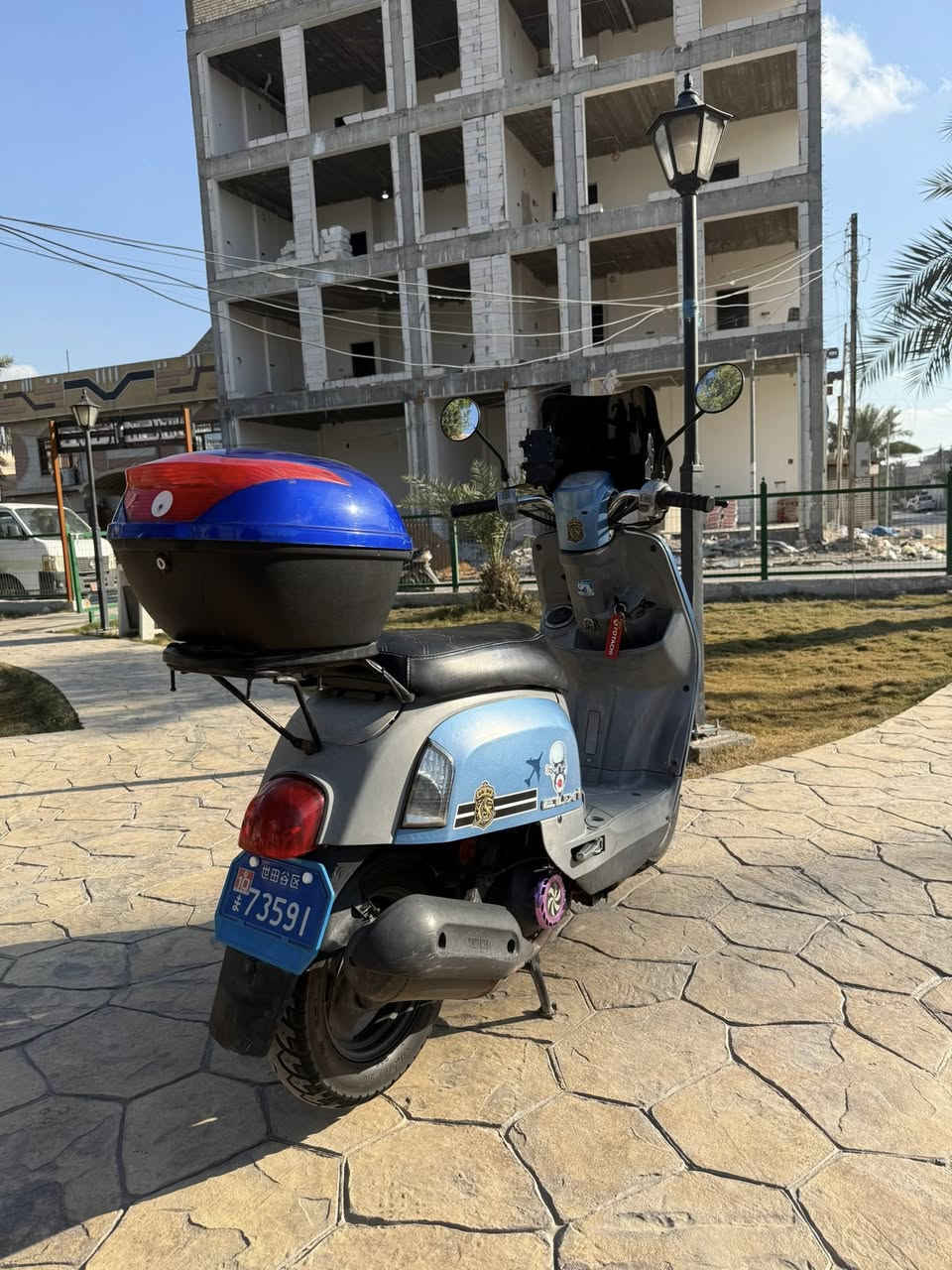 السلام عليكم للبيع دراجه بوليس نوزل دراجه رمبه صار 3اشهر نازله من رمبه اوراق منفيس واسويلك مكاتبه نزلت ماشيه 28الف وهسه ماشيه 32الف دراجه مصروف عليها هواي شغلات بيها وكاله شلعه ومعدل خرسه وبكل وكت نكره ومابيها اي نقص مكفوله مكاني بغداد الدوره شارع 60. السعر 800وبيها  مجال قليل للشراي وبالعافيه عل ياخذها دراجه مال جناي رقمي ***********
