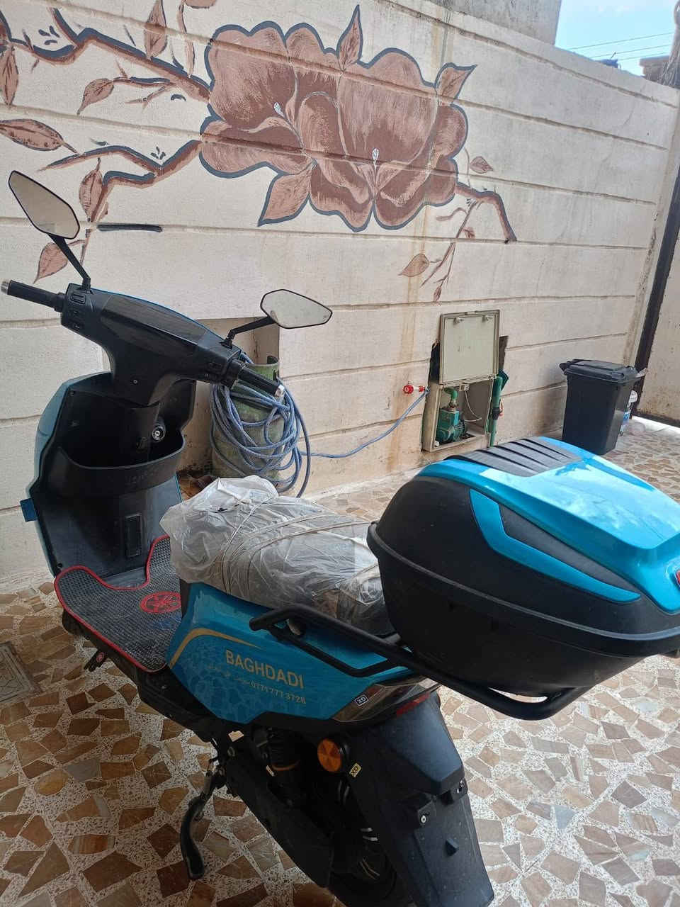 سلام عليكم ملطور شحن شركة  بغدادي خمسه بطاريات الشحنه الوحده تمشيك 35 كيلو شحنو حيل زين كحربايت كلها شغاله 3نمر سعر 350وبي مجال للطيبين للستفسار اكثر علرقام التاليه كورك ***********اسيا ***********
