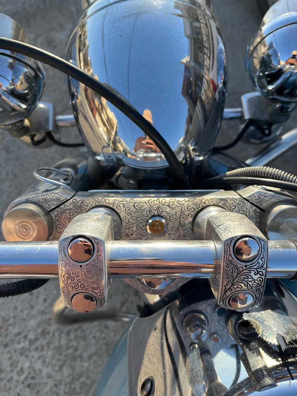 السلام عليكم مكلف بلنشر هونده شادو750 رقم بغداد  تحويل ثاني يوم الدراجه معدله تعديل بلكامل شغل كله درجه ولا للبيع  مكانهه بغداد السعر ٣٠ ورقه الشراي يتصل على هذا الرقم رقم راعيهه 0770 974 8375‬
