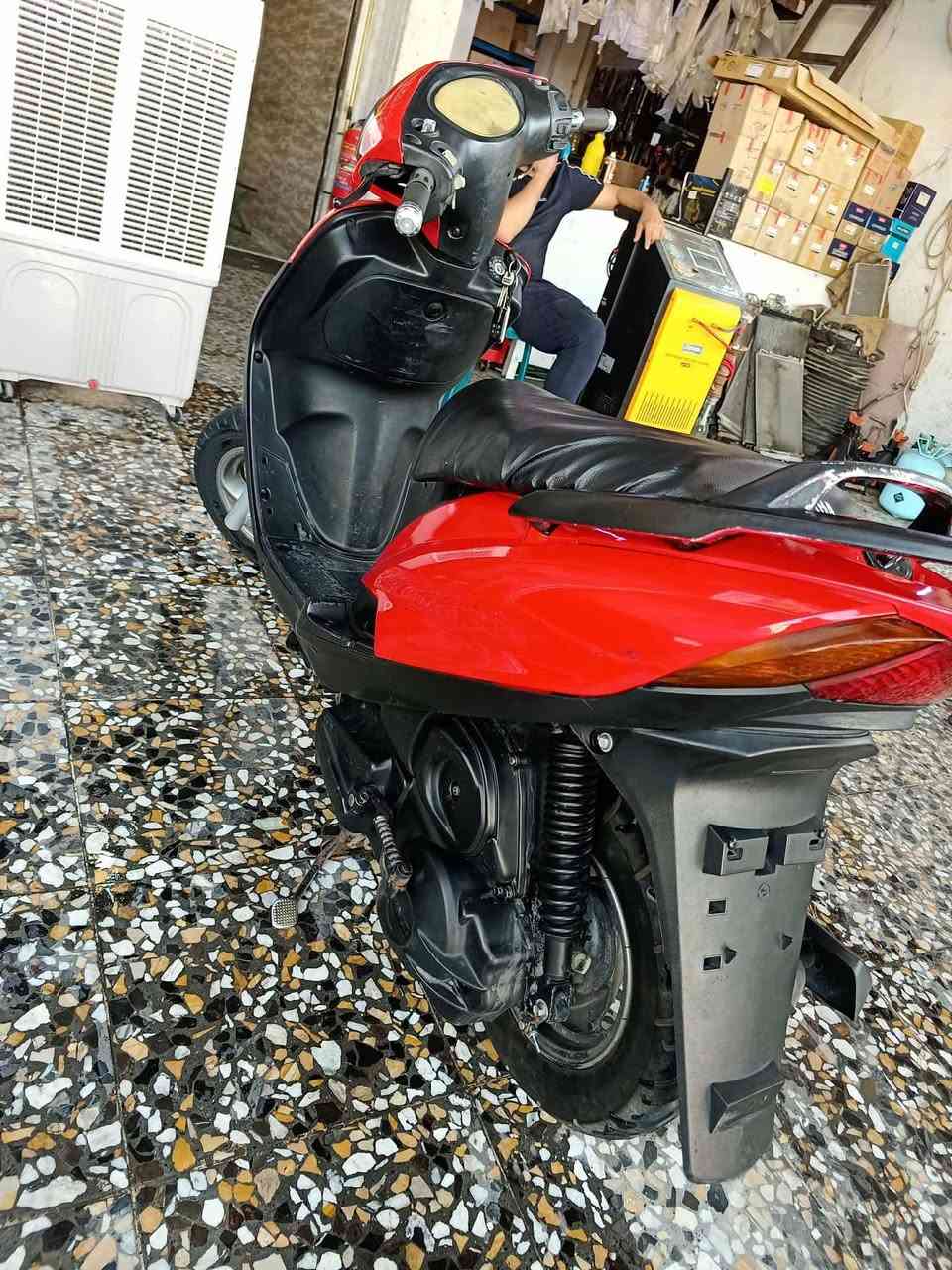 السلام عليكم من رخصت الأدمن المحترم دراجه ماكس ثعلب 🦊 الدراجه جاهز ه سعرها 300 وهاذ رقمي ***********
