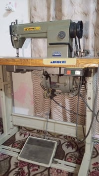 مكينة خياطة صناعي • جديدة • نظيفه